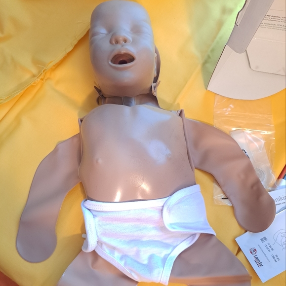 🏁Infant CPR doll - Picture 2 of 5
